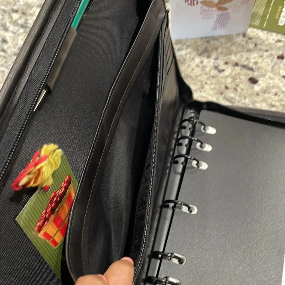 Day-Timer Brownish Leather Organizer Planner Zip Around 8 3/4